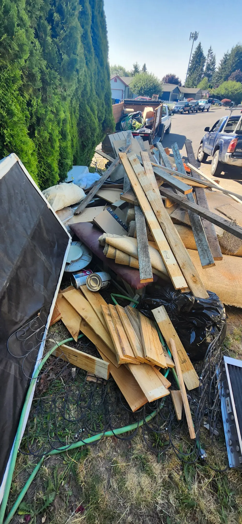 Scrap lumber and old pallets hauled from a residential yard in Salem, OR